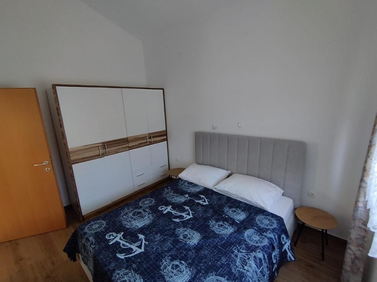 Apartmani Bakran Lopar Esterno foto