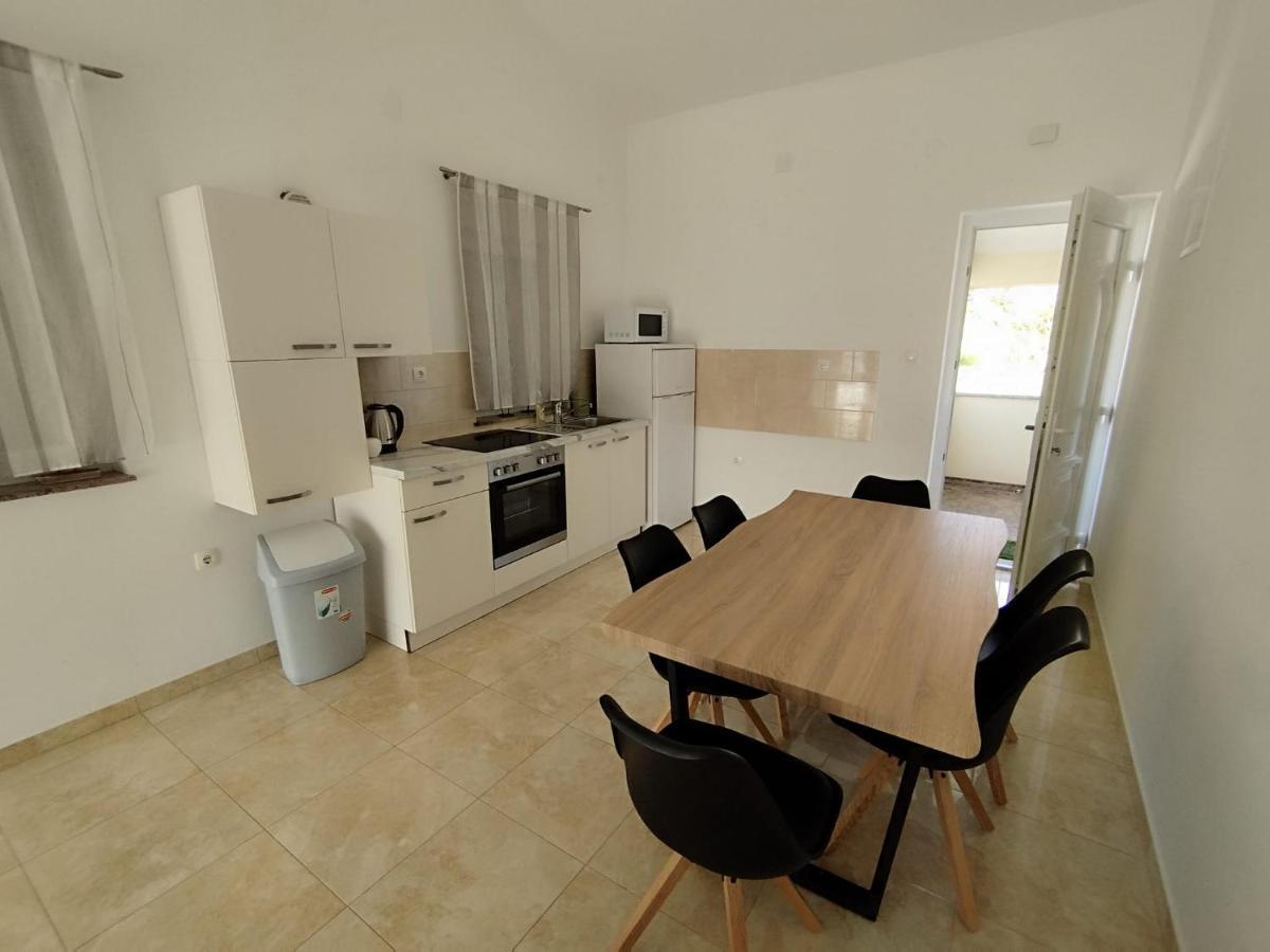 Apartmani Bakran Lopar Esterno foto