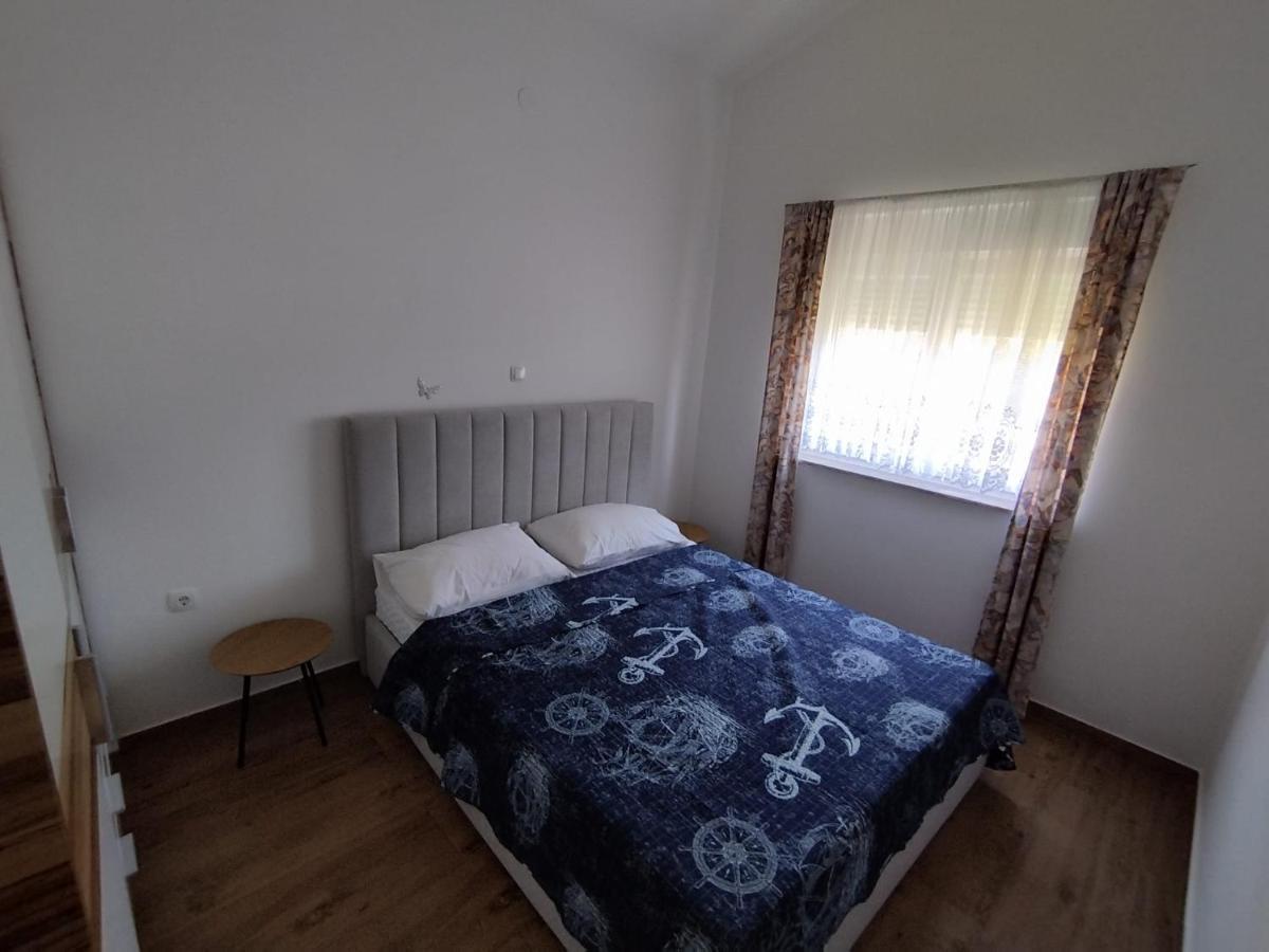 Apartmani Bakran Lopar Esterno foto